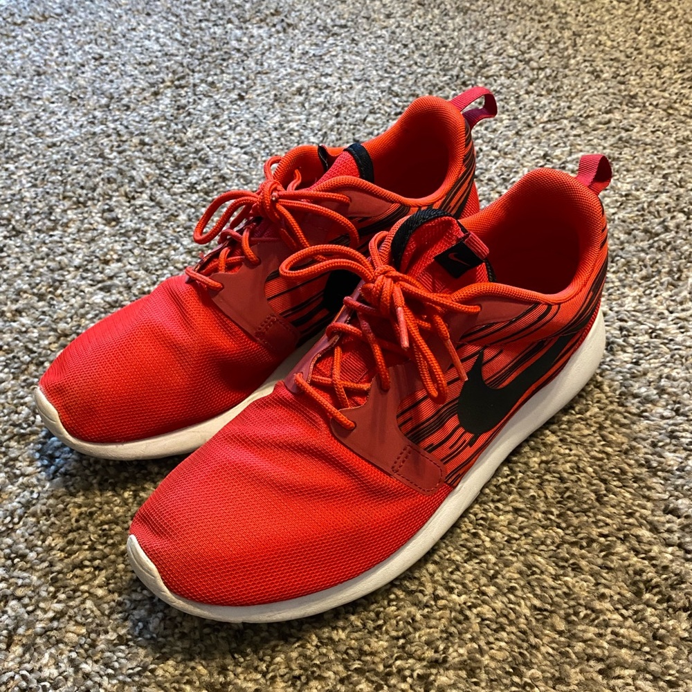 Nike Roshe Run men’s size 9
